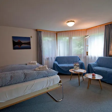 Haus Pan Apartment *