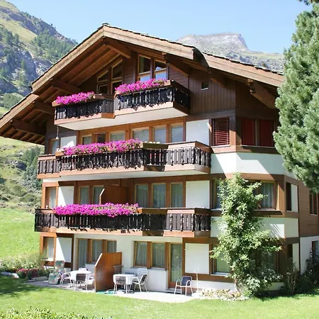 Haus Pan *