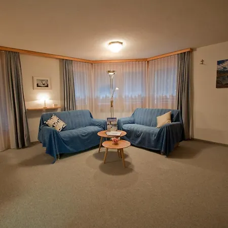 Haus Pan Apartment *